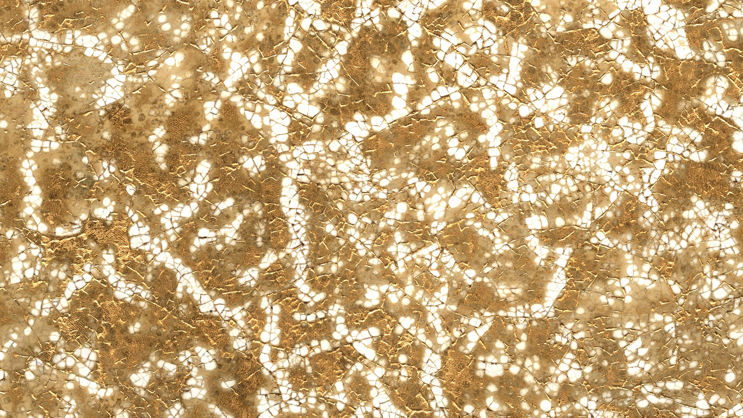 The Exquisitely Meticulous Artistry of Eggshell Lacquer